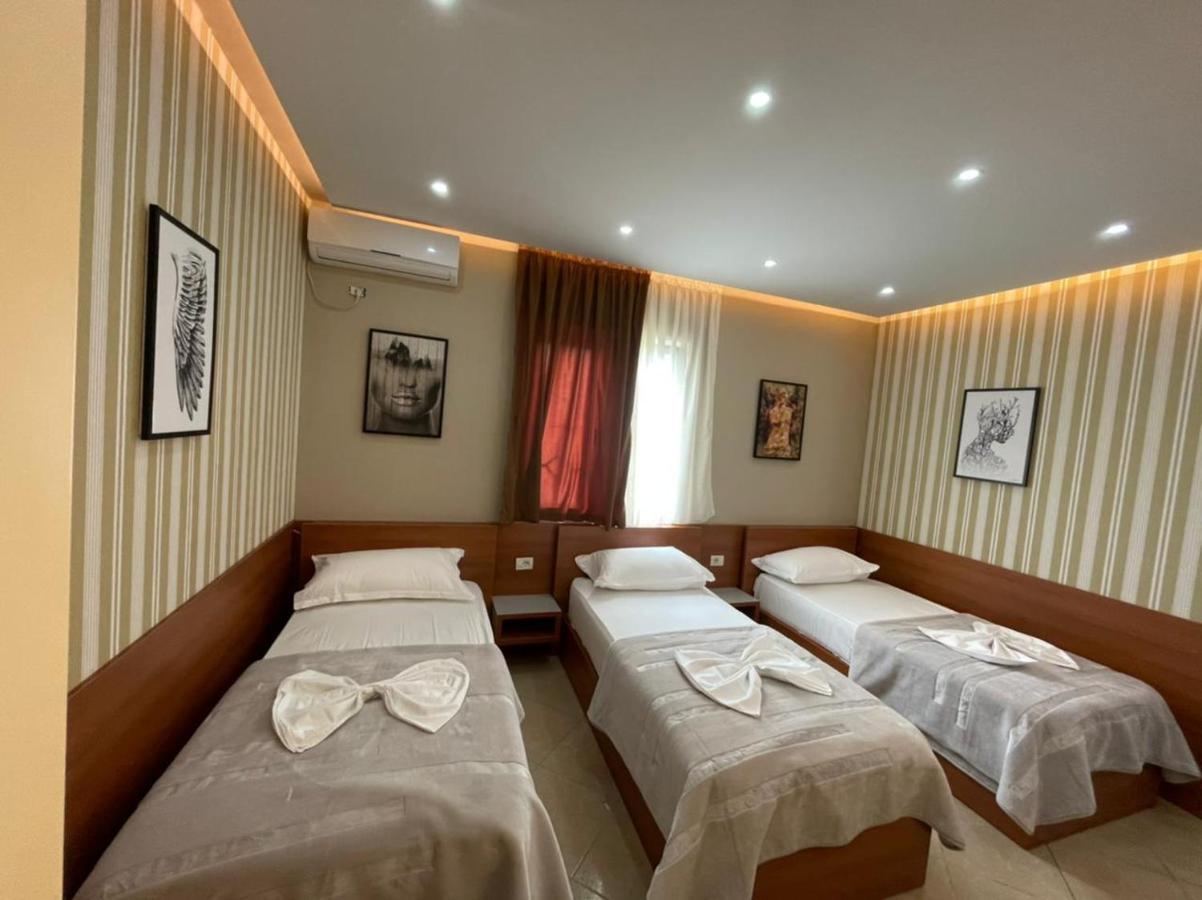 Hotel Emigranti Shkoder Exterior photo
